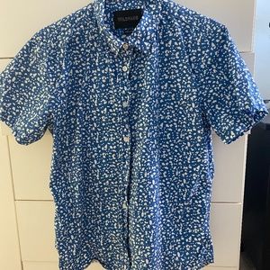 Wildfang shortsleeved blouse